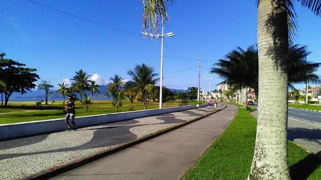 Casa Inteira Cravada Entre Os Principais Pontos Turisticos Villa Caraguatatuba Dış mekan fotoğraf